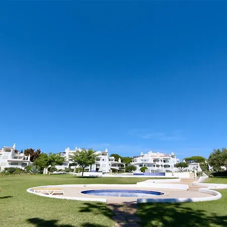 Green Valley - Monte Verde By Cleverdetails With 4 Salted Water Pools Lägenhet