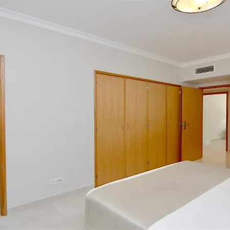 Valley 05, Cleverdetails, Sleeps 6 Adults And 2 Children, 4 Salted Water Pools *