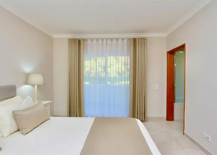 Apartament Valley 05, Cleverdetails, Sleeps 6 Adults And 2 Children, 4 Salted Water Pools Vilamoura